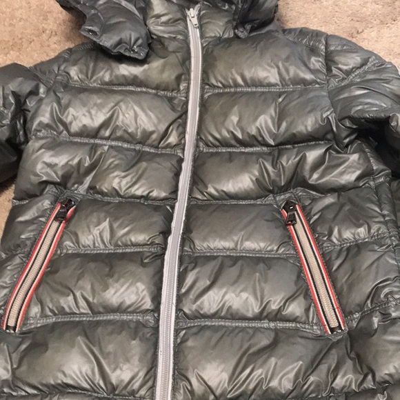 Authentic kids moncler jacket from therealreal - Picture 11 of 13